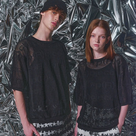 VETEMENTS♡ グレー Scribble Paris ジャージ フーディ VETEMENTSのグレー Scribble Paris ジャージ フーディがセール中