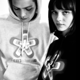 Pop Color Asterisk Hoodie 詳細画像