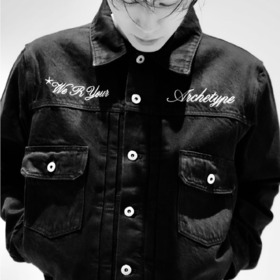 Cursive Logo Denim Jacket 詳細画像