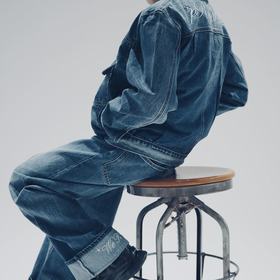 Cursive Logo Denim Pants 詳細画像