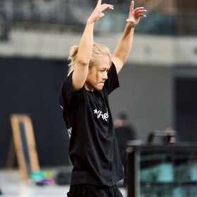 Slogan Monochrome SS Tee 詳細画像