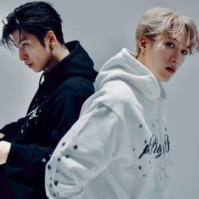 Sparkle Rhinestone Hoodie 詳細画像