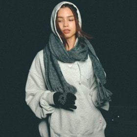 EMBROIDERED PATCH PULLOVER HOODIE 詳細画像