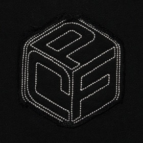 EMBROIDERED PATCH PULLOVER HOODIE 詳細画像